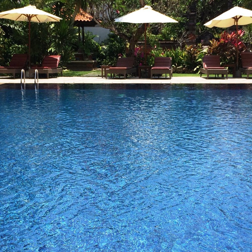Puri Raja Hotel Legian  Exterior photo